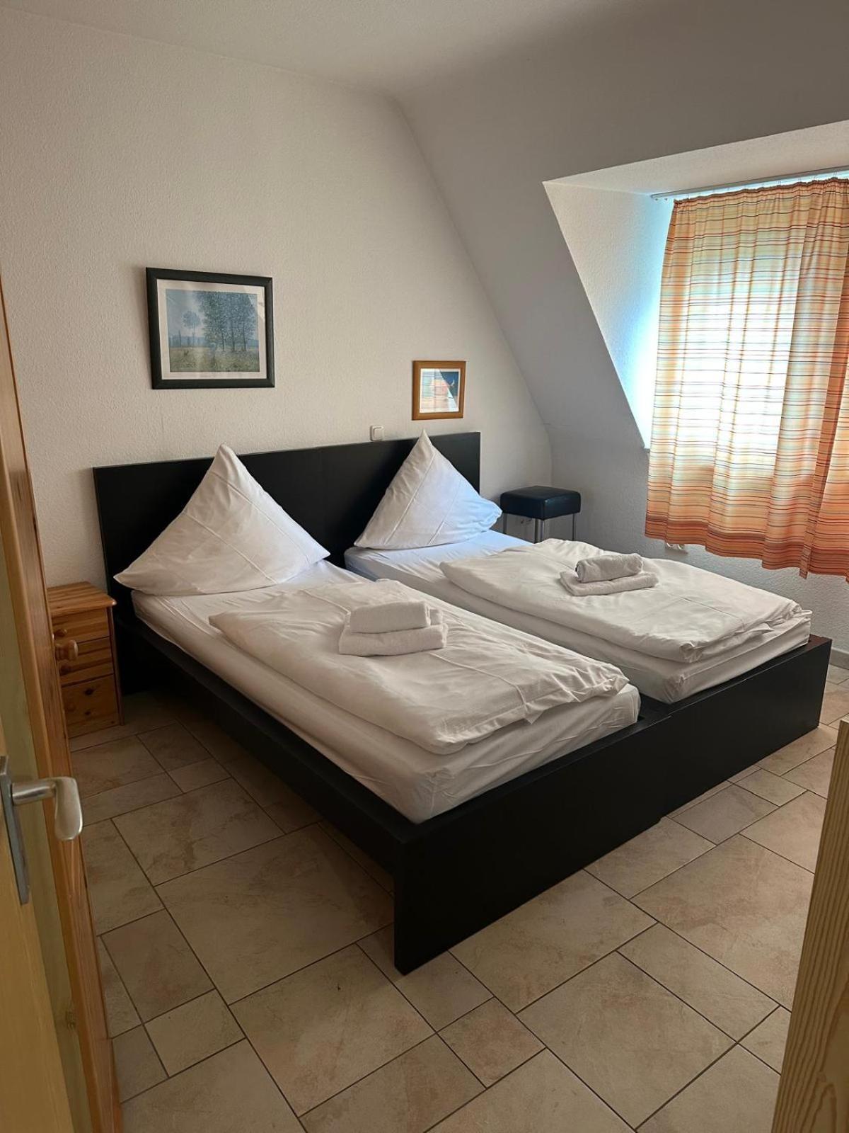 Center - 4 With Kitchen And 2 Bathrooms Nürnberg