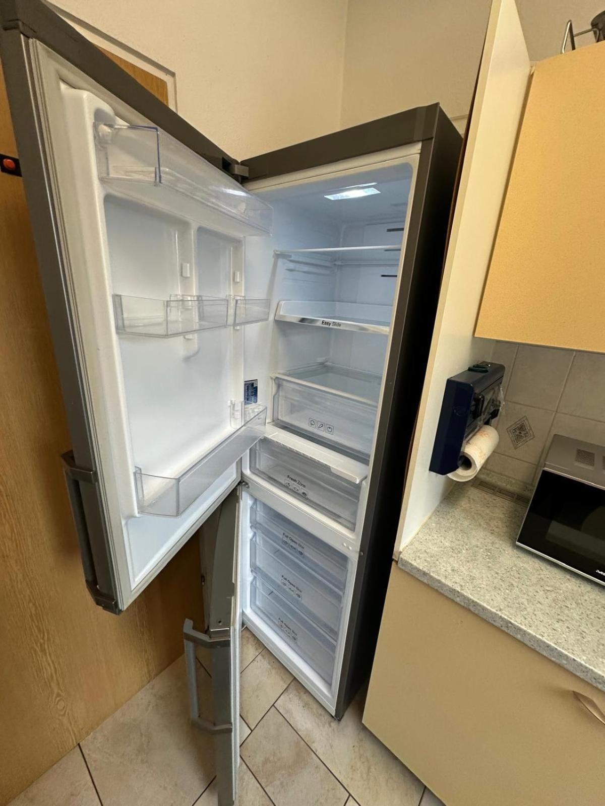 Center - 4 With Kitchen And 2 Bathrooms Apartment Nürnberg