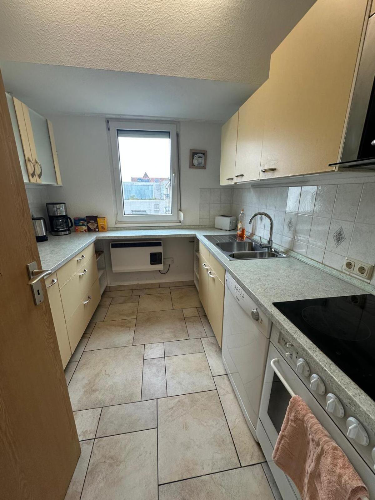 Center - 4 With Kitchen And 2 Bathrooms Apartment *